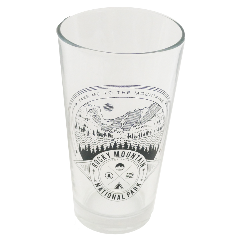 TakeMe Glass copy A pint glass with an image of mountains and trees.
Product Name: The National Parks - An Inspirational Journal